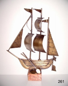 trojmasztowiec-261_