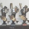 Statuetka metalowa okoń - obrazek 2